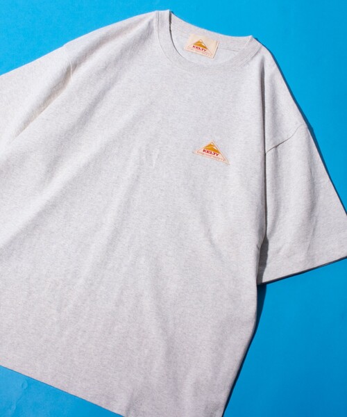 KELTY(ケルティ)の「【KELTY×GLOSTER】別注 ケルティワンポイントワッペン バックプリントTシャツ(Tシャツ/カットソー・メンズ・ホワイト/チャコールグレー/アッシュグレー/ブラック/ブルー・S/M/L)」の15枚目の写真