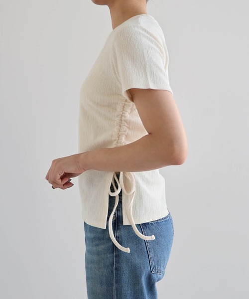 Freesia by andme（フリージアバイアンドミー）の「サイドギャザードロストリボン半袖トップス（Tシャツ/カットソー・レディース・ブラック/ピンク/キナリ・FREE）」の5枚目の写真