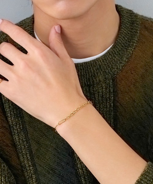 Phoebe（フィービィー）の「<限定ペア商品>【金属アレルギー対応】チャンキーミックスペアチェーンブレスレット/サージカルステンレス/BOX付き/シンプルチェーン（ブレスレット・レディース・イエローゴールド/シルバー/シルバー×ゴールド・FREE）」の9枚目の写真