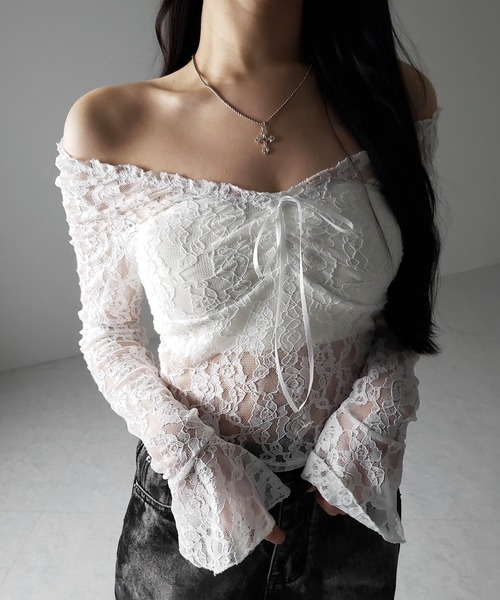 me+em select（ミームセレクト）の「【 ２color ／２WAY 】フロントリボンオフショルスリムレーストップス ／ front ribbon off-shoulder slim lace tops（その他トップス・レディース・ホワイト/ブラック・FREE）」の14枚目の写真