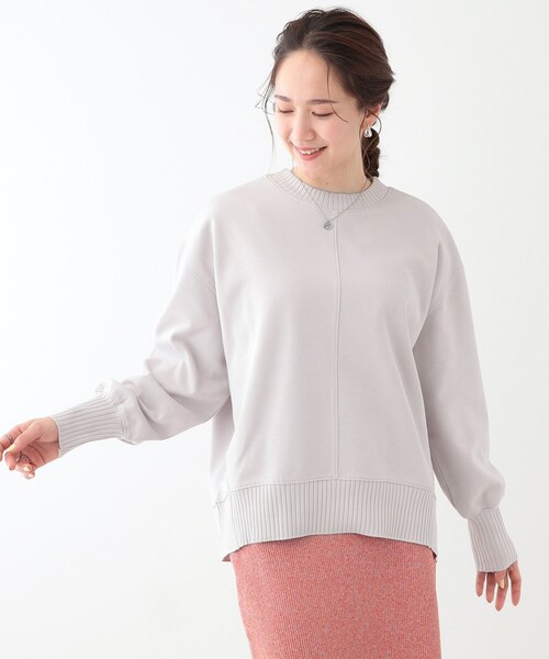 SHOO・LA・RUE(シューラルー)の「【洗える/S-LL】長めのリブでお袖すっきり 異素材トップス(Tシャツ/カットソー・レディース・グリーン系/チャコールグレー/ナチュラル・01/02/03/04)」の12枚目の写真