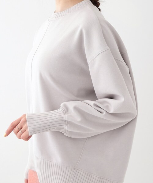 SHOO・LA・RUE(シューラルー)の「【洗える/S-LL】長めのリブでお袖すっきり 異素材トップス(Tシャツ/カットソー・レディース・グリーン系/チャコールグレー/ナチュラル・01/02/03/04)」の20枚目の写真