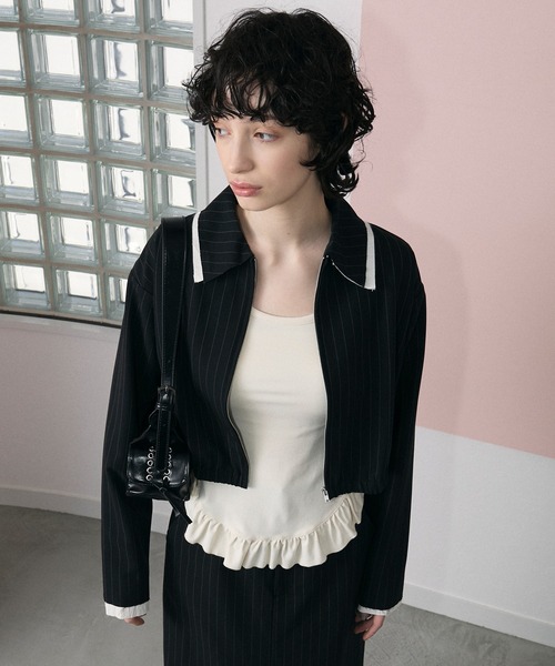 le ELMi(ルエルミ)の「Damage layered stripe shirt blouson / ダメージ レイヤード ストライプ シャツブルゾン【セットアップ対応】(ブルゾン・レディース・ベージュ/ブラック・FREE)」の2枚目の写真