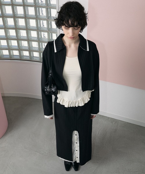 le ELMi(ルエルミ)の「Damage layered stripe shirt blouson / ダメージ レイヤード ストライプ シャツブルゾン【セットアップ対応】(ブルゾン・レディース・ベージュ/ブラック・FREE)」の4枚目の写真