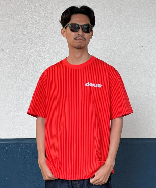 DEUS EX MACHINA(デウスエクスマキナ)の「【DEUS】Split Lane Tee スピリットレーンティー(Tシャツ/カットソー・メンズ・オレンジ/ブルー・MEDIUM/LARGE/X-LARGE)」の1枚目の写真