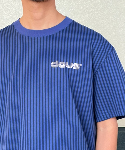 DEUS EX MACHINA(デウスエクスマキナ)の「【DEUS】Split Lane Tee スピリットレーンティー(Tシャツ/カットソー・メンズ・オレンジ/ブルー・MEDIUM/LARGE/X-LARGE)」の8枚目の写真