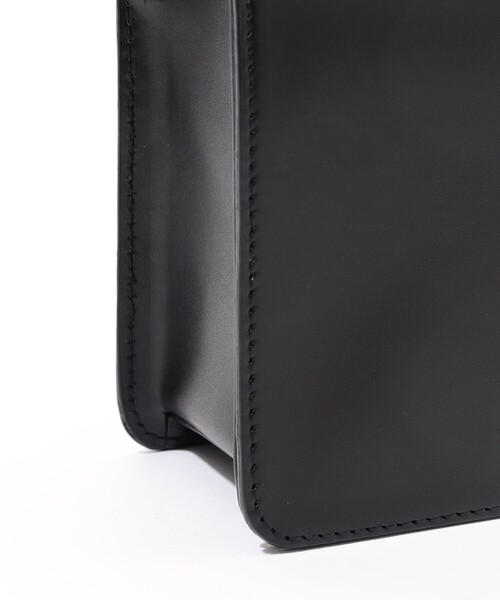 TOMORROWLAND （トゥモローランド）の「BUCKET BAGGAGE ロングハンドル フラップバッグ（ショルダーバッグ・レディース・ブラック/ホワイト・FREE）」の8枚目の写真