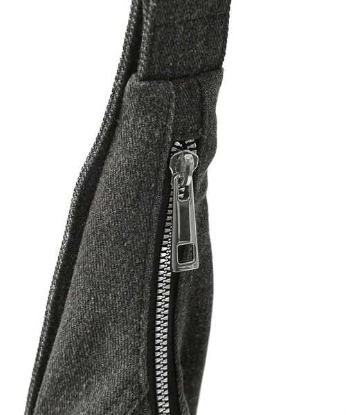 X-girl（エックスガール）の「STUDDED DENIM SHOULDER BAG（ショルダーバッグ・レディース・ブラック/ライトインディゴブルー・ONE SIZE）」の10枚目の写真