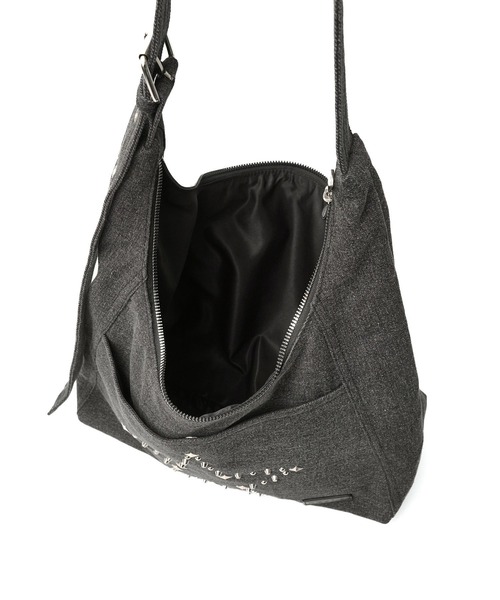 X-girl（エックスガール）の「STUDDED DENIM SHOULDER BAG（ショルダーバッグ・レディース・ブラック/ライトインディゴブルー・ONE SIZE）」の13枚目の写真