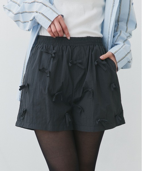 ad thie（アドティエ）の「リボン ナイロン ショートパンツ（その他パンツ・レディース・ブラウン/オフホワイト/ブラック・FREE）」の22枚目の写真