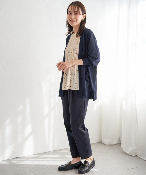 ikka（イッカ）の「【洗える】さらっとVネックカーディガン（カーディガン/ボレロ・レディース・クリアイエロー/チャコールグレー/オフホワイト/ライトグレー/ネイビー・M/L/S）」の16枚目の写真