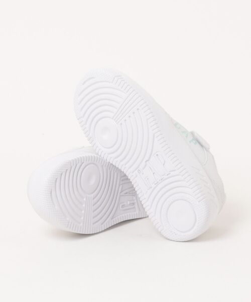 GAP（ギャップ）の「【GAP】 ジュニアスニーカー（スニーカー・キッズ・ホワイト×グリーン/ホワイト×ブルー・19.0cm/20.0cm/21.0cm/22.0cm/23.0cm）」の4枚目の写真