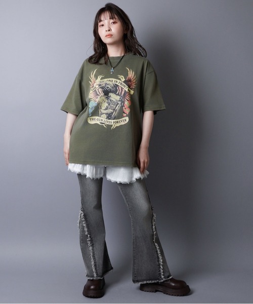 SPINNS(スピンズ)の「ピグメント加工プリントTシャツ/レトロモーター/短丈/古着風(Tシャツ/カットソー・メンズ・ブラック/カーキ・ONESIZE)」の18枚目の写真