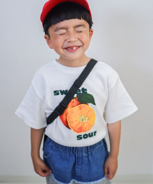 CIAOPANIC TYPY(チャオパニックティピー)の「【KIDS】【GOOD HOLIDAY】スーベニアリブTEE(Tシャツ/カットソー・キッズ・チャコールグレー/ホワイト系その他/ホワイト/イエロー・X-LARGE/LARGE/MEDIUM/SMALL/XX-LARGE)」の3枚目の写真