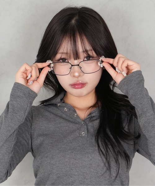 BARELY BLUE（ベアリーブルー）の「【 BARELY BLUE / ベアリーブルー 】 メタル スクエア フレーム ダイヤ デザイン メガネ / 伊達メガネ（メガネ・レディース・ゴールド/シルバー/ブラック・FREE）」の14枚目の写真