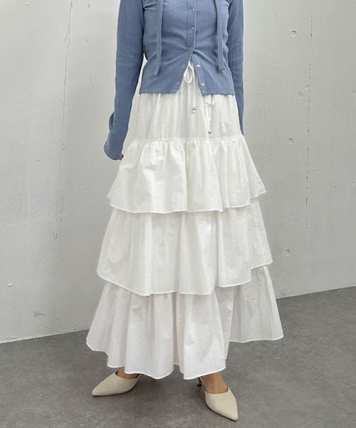 archives（アルシーヴ）の「ナイロン段ティアードスカート（スカート・レディース・ブラック/オフホワイト/ベージュ・MEDIUM）」の2枚目の写真