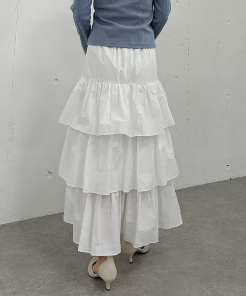 archives（アルシーヴ）の「ナイロン段ティアードスカート（スカート・レディース・ブラック/オフホワイト/ベージュ・MEDIUM）」の17枚目の写真