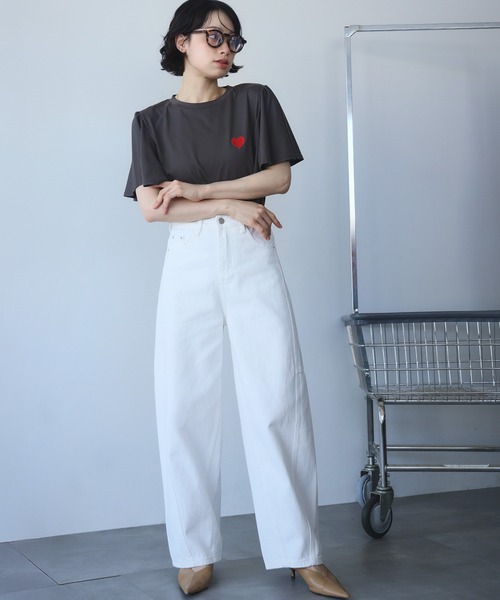 Ampirula(アンピルーラ)の「バレルレッグサイド切替デニムパンツ(デニムパンツ・レディース・ホワイト/ブルー・S/M)」の14枚目の写真
