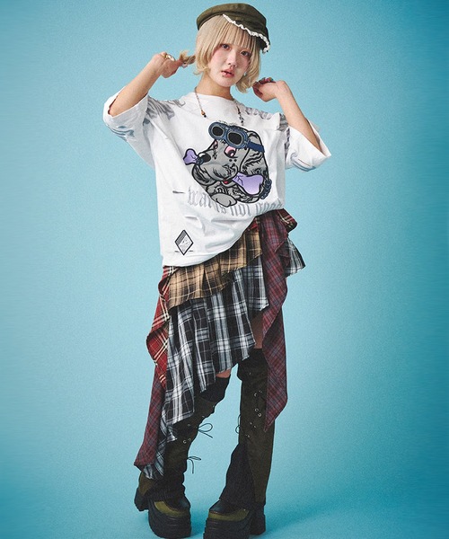 GALFY(ガルフィー)の「『GALFY/ガルフィー』病みに染まりし反戦Tシャツ(Tシャツ/カットソー・レディース・ブラック/ホワイト/ブラック系1・XL/L)」の7枚目の写真