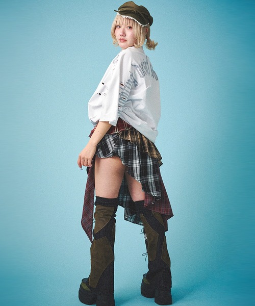 GALFY(ガルフィー)の「『GALFY/ガルフィー』病みに染まりし反戦Tシャツ(Tシャツ/カットソー・レディース・ブラック/ホワイト/ブラック系1・XL/L)」の9枚目の写真