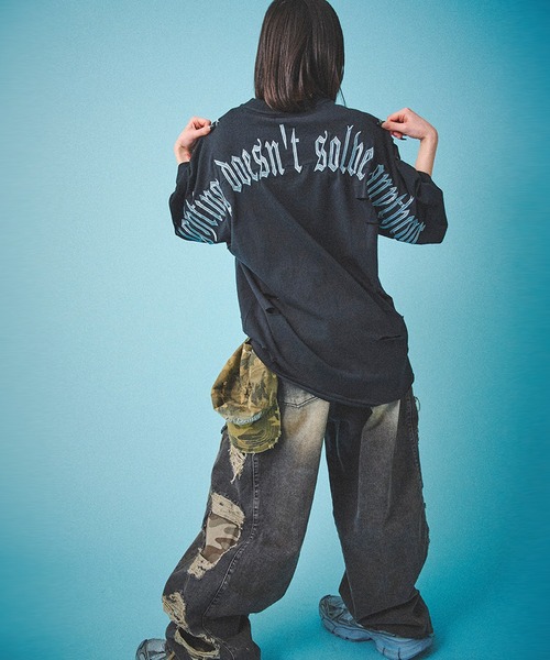 GALFY(ガルフィー)の「『GALFY/ガルフィー』病みに染まりし反戦Tシャツ(Tシャツ/カットソー・レディース・ブラック/ホワイト/ブラック系1・XL/L)」の15枚目の写真