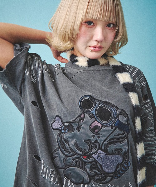 GALFY(ガルフィー)の「『GALFY/ガルフィー』病みに染まりし反戦Tシャツ(Tシャツ/カットソー・レディース・ブラック/ホワイト/ブラック系1・XL/L)」の16枚目の写真