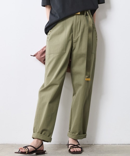 CHIC STYLE(シックスタイル)の「綿100%ベイカーパンツ<大きいサイズ有>シックスタイル(その他パンツ・レディース・カーキ/ブラック・L/M/5L/4L/3L/LL)」の2枚目の写真