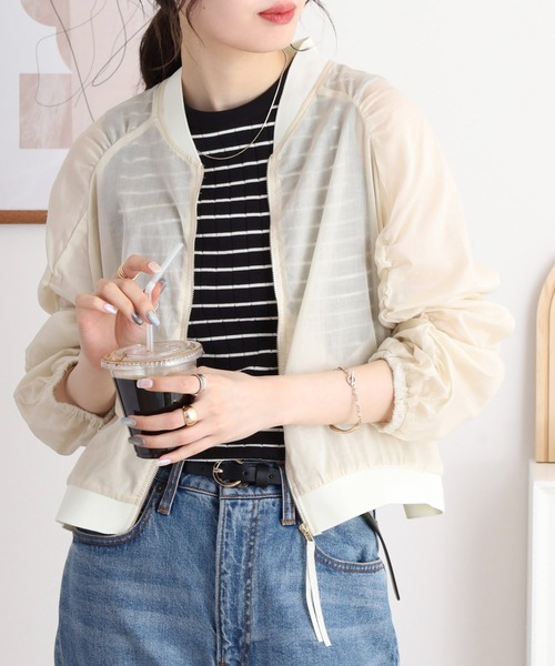 Anna Nicola(アンナニコラ)の「Anna Nicola コットンシアー 袖シャーリングブルゾン 長袖(ブルゾン・レディース・キャメル/ブラック/ベージュ・38)」の2枚目の写真