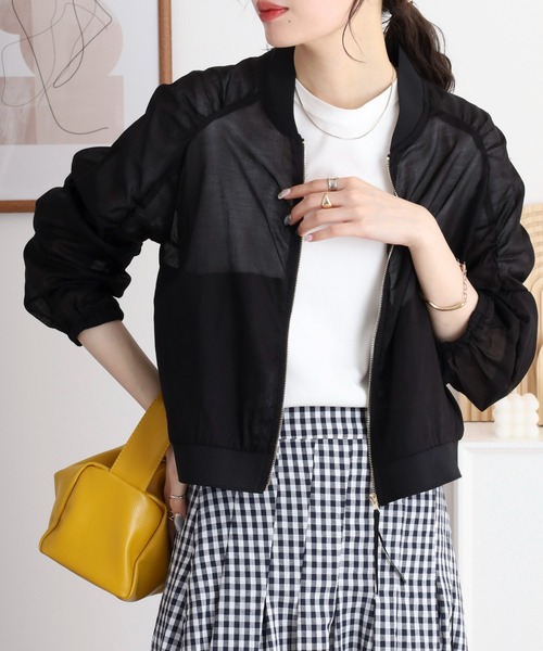 Anna Nicola(アンナニコラ)の「Anna Nicola コットンシアー 袖シャーリングブルゾン 長袖(ブルゾン・レディース・キャメル/ブラック/ベージュ・38)」の1枚目の写真