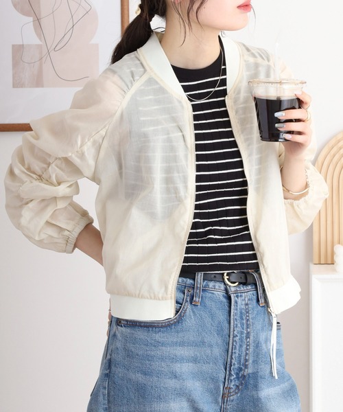 Anna Nicola(アンナニコラ)の「Anna Nicola コットンシアー 袖シャーリングブルゾン 長袖(ブルゾン・レディース・キャメル/ブラック/ベージュ・38)」の10枚目の写真