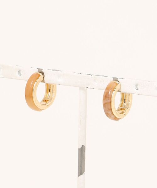 GOLDY(ゴールディ)の「【GOLDY】ピアス 1250307※(ピアス(両耳用)・レディース・アイボリー/グレー/シルバー/グリーン・FREE)」の3枚目の写真