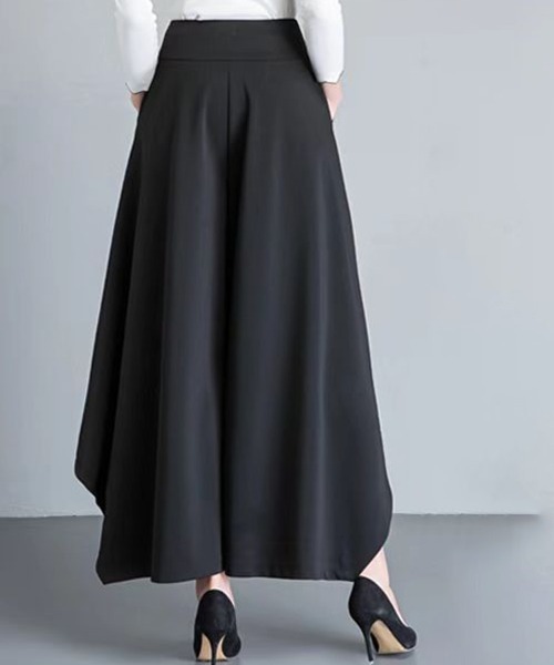 SallyLunn(サリーラン)の「アシンメトリーワイドガウチョパンツ(その他パンツ・レディース・グレー/ブラック・MEDIUM/LARGE)」の3枚目の写真