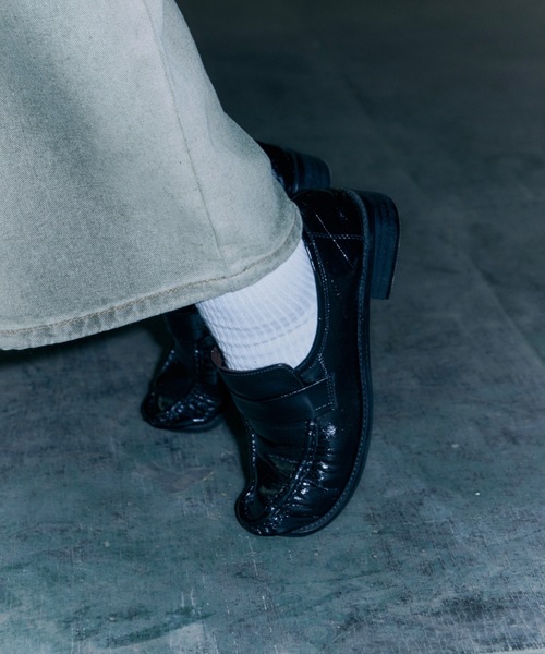 DTYYPE（ドタイプ）の「ギャザーローファー（ローファー・レディース・ブラウン/ブラック・X-LARGE/LARGE/MEDIUM/SMALL）」の5枚目の写真