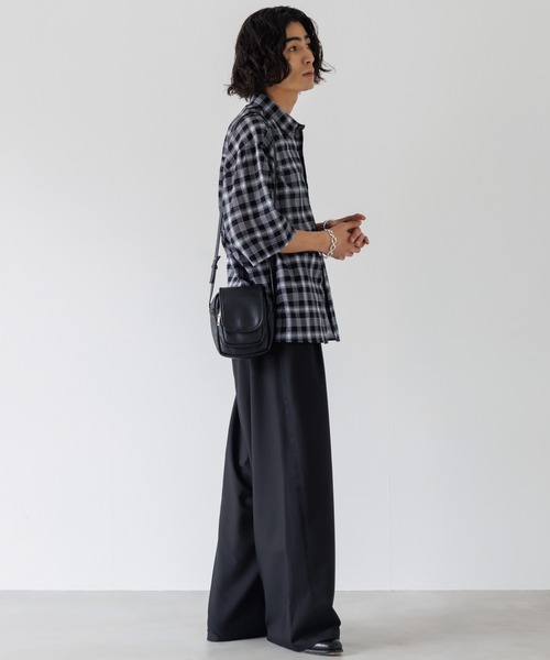 SINSS(シンス)の「Fringe tuck wide straight slacks / フリンジタックワイドストレートスラックス(スラックス・メンズ・グレー/ブラック・LARGE/MEDIUM/SMALL/X-SMALL)」の7枚目の写真