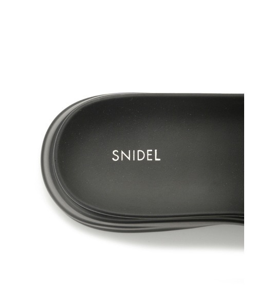 SNIDEL（スナイデル）の「フリルサンダル（サンダル・レディース・アイボリー/ブラック/ピンクベージュ・SMALL/MEDIUM）」の17枚目の写真