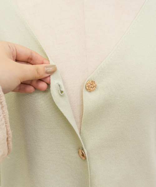 CLETTE（クレット）の「マルチボタンニットカーディガン（ニット/セーター・レディース・ネイビー/ミント/ピンク・4L/3L/LL）」の8枚目の写真