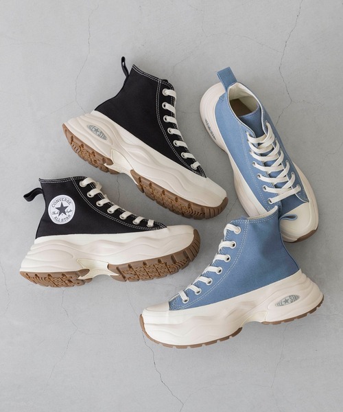 CONVERSE(コンバース)の「CONVERSE / コンバース SURGETRAINER HI 厚底 ハイカットスニーカー オールスター サージトレーナー(スニーカー・レディース・ブルー系/ブラック・23.5cm/22.5cm/24.0cm/23.0cm/26.5cm/25.5cm/24.5cm/22.0cm/26.0cm/25.0cm)」の1枚目の写真