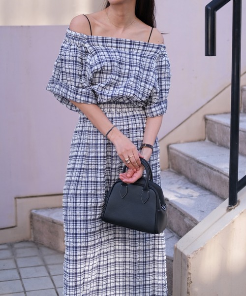 セール】バックオープンオフショルダーワンピース（ワンピース