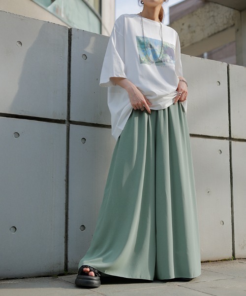 HUG.U(ハグユー)の「<着丈が選べる> ロングシフォンワイドパンツ(その他パンツ・レディース・ブルー/ピンクベージュ/オリーブ/ブラック/ミント・トール丈/レギュラー丈)」の17枚目の写真