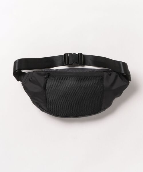 KiU（キウ）の「KiU/キウ　WATERPROOF BODY BAG（ボディバッグ/ウエストポーチ・レディース・ダークグリーン/ブラック/ブルー系その他/その他2/その他5/レオパード・FREE）」の10枚目の写真