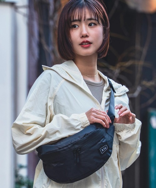 KiU(キウ)の「KiU/キウ WATERPROOF BODY BAG(ボディバッグ/ウエストポーチ・レディース・ダークグリーン/ブラック/ブルー系その他/その他2/その他5/レオパード/ブラック系その他2/オリーブ/その他8/ライトブラウン・FREE)」の16枚目の写真