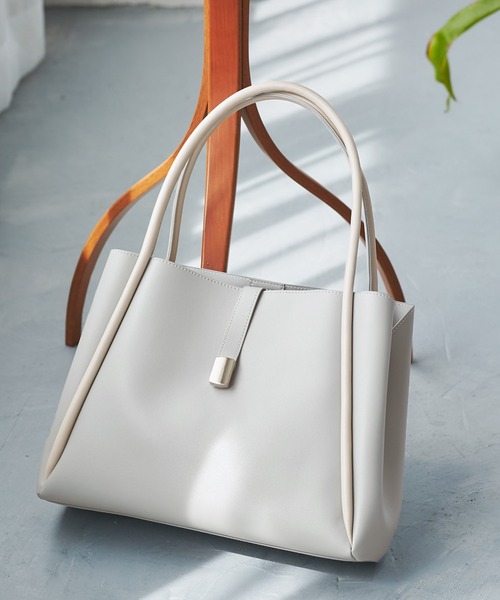 ROPE' PICNIC（ロペピクニック）の「【A4対応】3層フロントベルトデザイントートバッグ（トートバッグ・レディース・ライトグレー/ブラック/オフホワイト・FREE）」の3枚目の写真