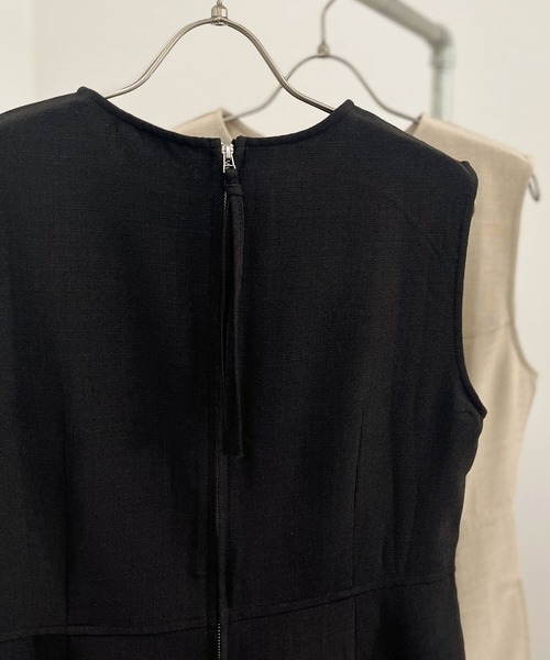 ISOOK(アイスー)の「リネンライクコンビネゾン (chiica original) / オールインワン ジャンプスーツ パンツ きれいめ カジュアル 夏(つなぎ/オールインワン・レディース・ベージュ/ブラック・FREE)」の18枚目の写真