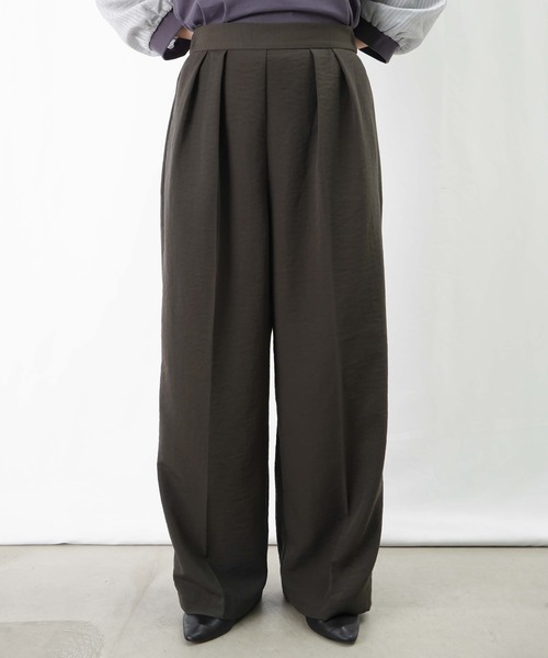 LUCA/LADY LUCK LUCA（ルカ/レディラックルカ）の「LC/LLL 2タックパンツ/タックワイドパンツ（その他パンツ・レディース・アイボリー/カーキ/チャコールグレー・36/38）」の22枚目の写真