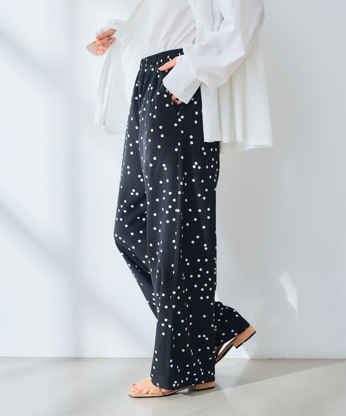 CROSS FUNCTION（クロスファンクション）の「《吸水速乾》エブ楽 ドライイージープリントワイドパンツ【CROSS FUNCTION/クロスファンクション】（その他パンツ・レディース・ブラック/ブラック×ホワイト/ブラック系その他2/ブラック系その他・M/L）」の2枚目の写真