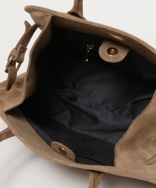 A part by（アパートバイ）の「【セレクト】AULENTTI_サイドベルトトート（ショルダーバッグ・レディース・ブラウン/ブラック・FREE）」の11枚目の写真