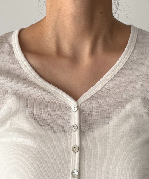 CANAL JEAN（キャナルジーン）の「El mar　レーヨン混ヘンリーTシャツ（Tシャツ/カットソー・レディース・ホワイト/ネイビー/ブラック/チャコールグレー・ONE SIZE）」の6枚目の写真