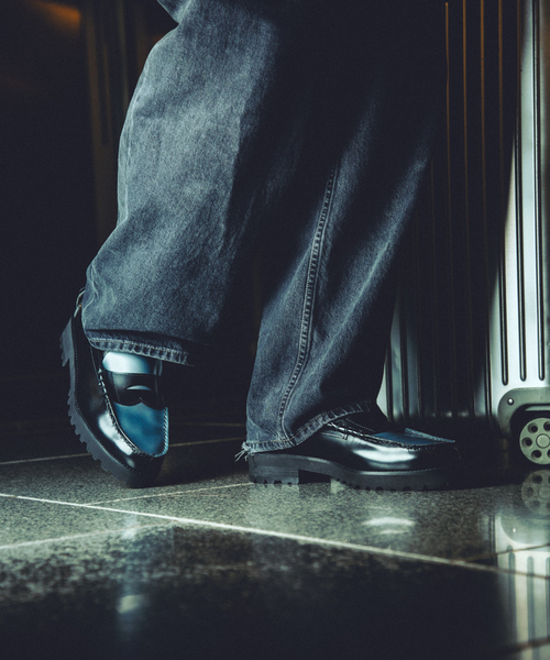 The Kenford Fineshoes(ケンフォードファインシューズ)の「The Kenford Fineshoes / ケンフォード ファインシューズ TANK SOLE LOAFERS BLSL(ローファー・メンズ・シルバー・25cm/25.5cm/26cm/26.5cm/27cm/24.5cm/24cm/27.5cm)」の1枚目の写真