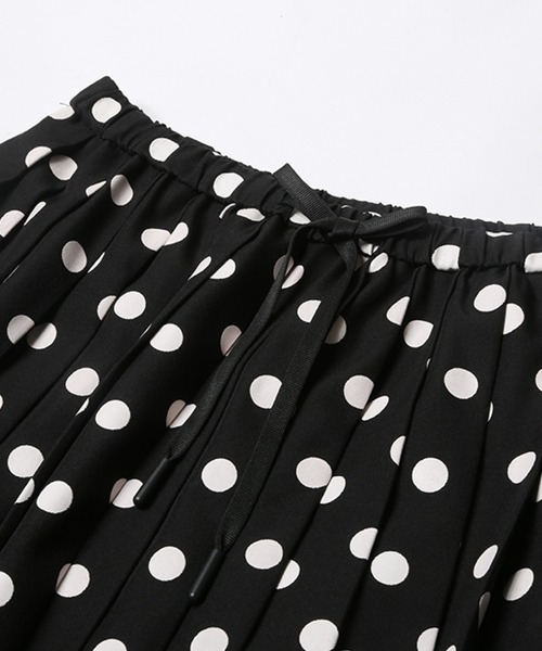 LA POMME petit（ラポミ・プチ）の「Dots Pleats Skirt（スカート・レディース・ブラック・SMALL/MEDIUM/LARGE）」の5枚目の写真