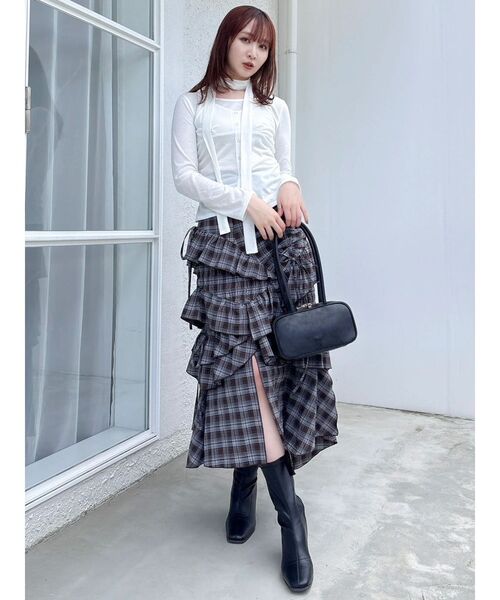 dazzlin(ダズリン)の「ランダムフリルギャザースカート(スカート・レディース・オフホワイト/ブラック/その他1・SMALL/MEDIUM)」の5枚目の写真